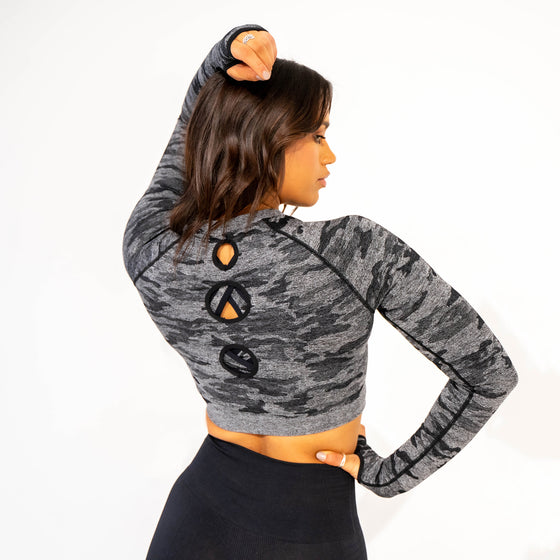 Rebel Seamless Crop Top (Camo Black)