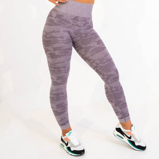 Rebel Seamless Leggings (Camo Purple)