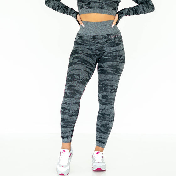 Rebel Seamless Leggings (Camo Black)