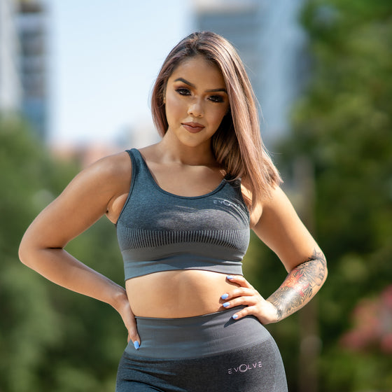 Elevate Seamless Sports Bra (Dark Gray)