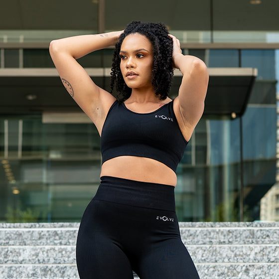 Elevate Seamless Sports Bra (Black)