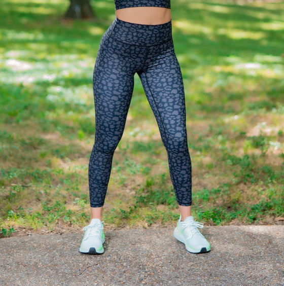 Classic Leggings (Black Jaguar) - Live Evolutionary